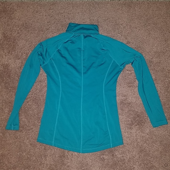 Athletic pullover - Picture 2 of 2
